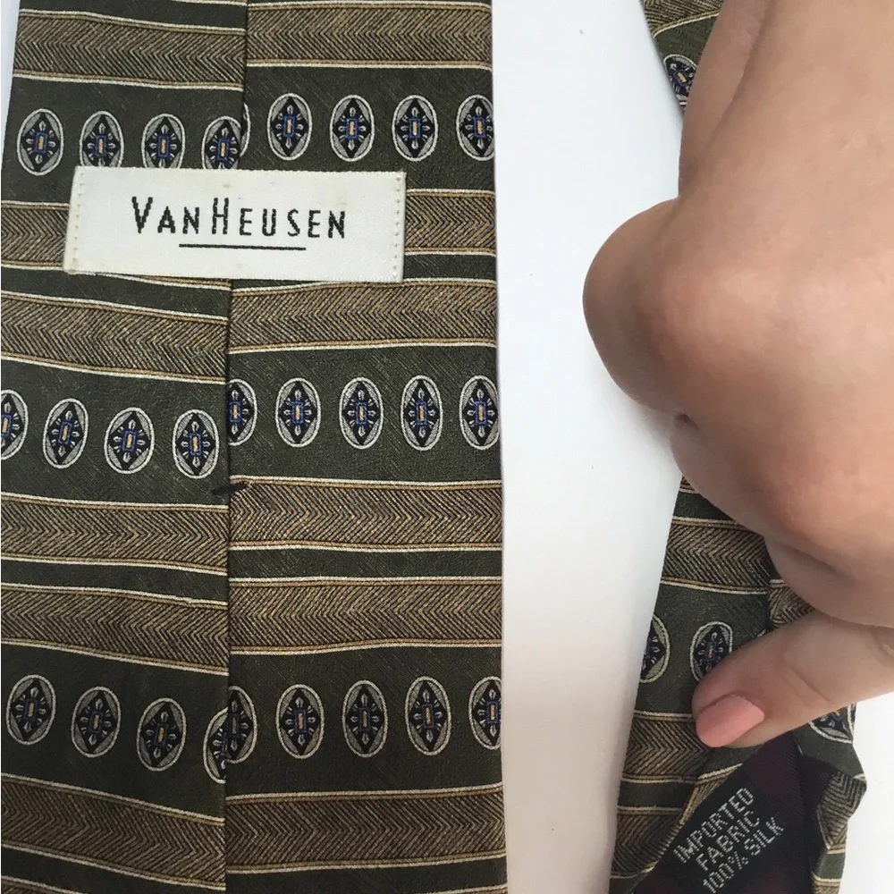 Van Heusen Olive and Navy Striped Medallion Tie